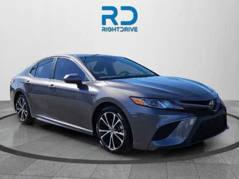 Silver 2019 Toyota Camry SE for sale in El Paso, TX