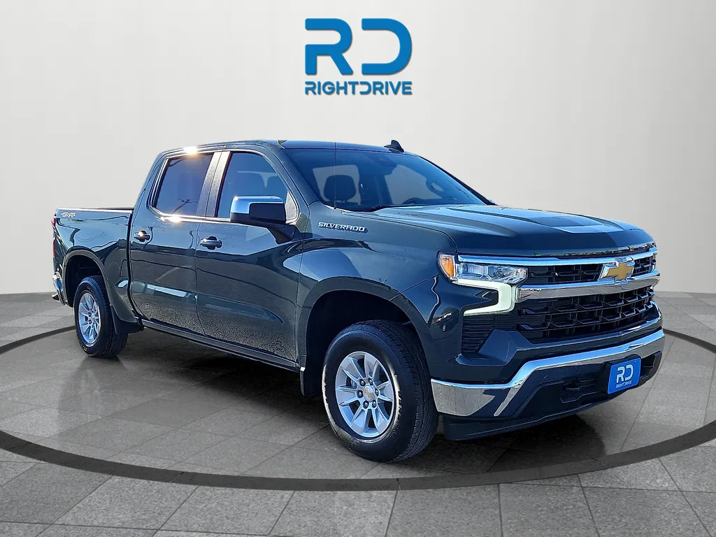 Green 2025 Chevrolet Silverado 1500 LT for sale in El Paso, TX