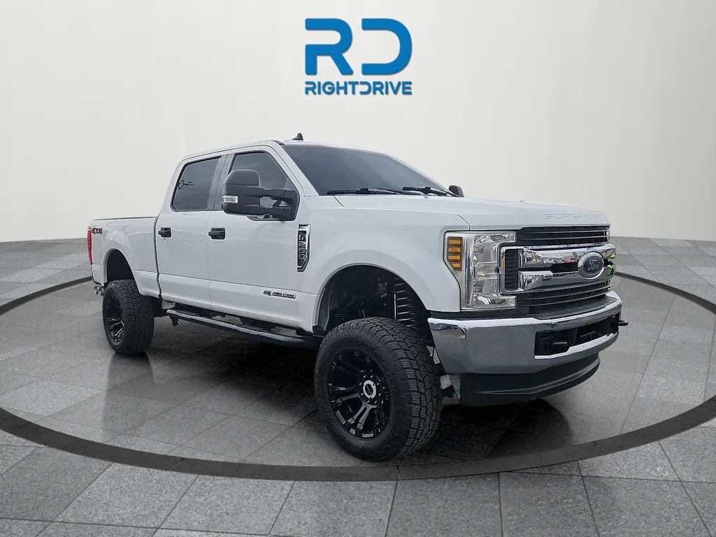 White 2019 Ford F-250SD XLT for sale in El Paso, TX