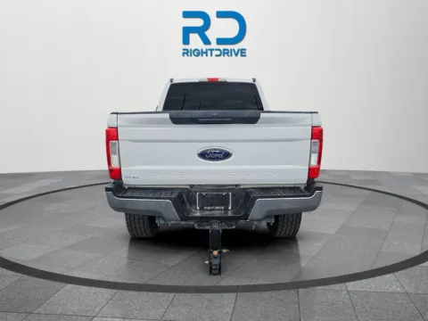 More photos of 2019 Ford F-250SD XLT at RightDrive - 7320 Alameda, TX