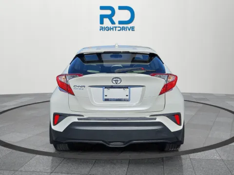 More photos of 2019 Toyota C-HR XLE at RightDrive - 7320 Alameda, TX