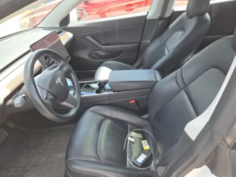 More photos of 2018 Tesla Model 3 Long Range at RightDrive - 7320 Alameda, TX