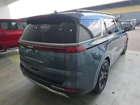 More photos of 2024 Kia Carnival SX at RightDrive - 7320 Alameda, TX
