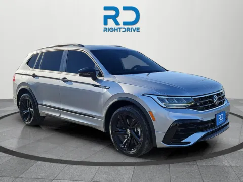 Silver 2024 Volkswagen Tiguan 2.0T SE R-Line Black for sale in El Paso, TX