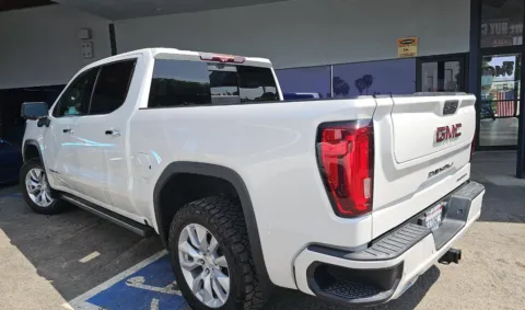 More photos of 2020 GMC Sierra 1500 Denali at RightDrive - 7320 Alameda, TX