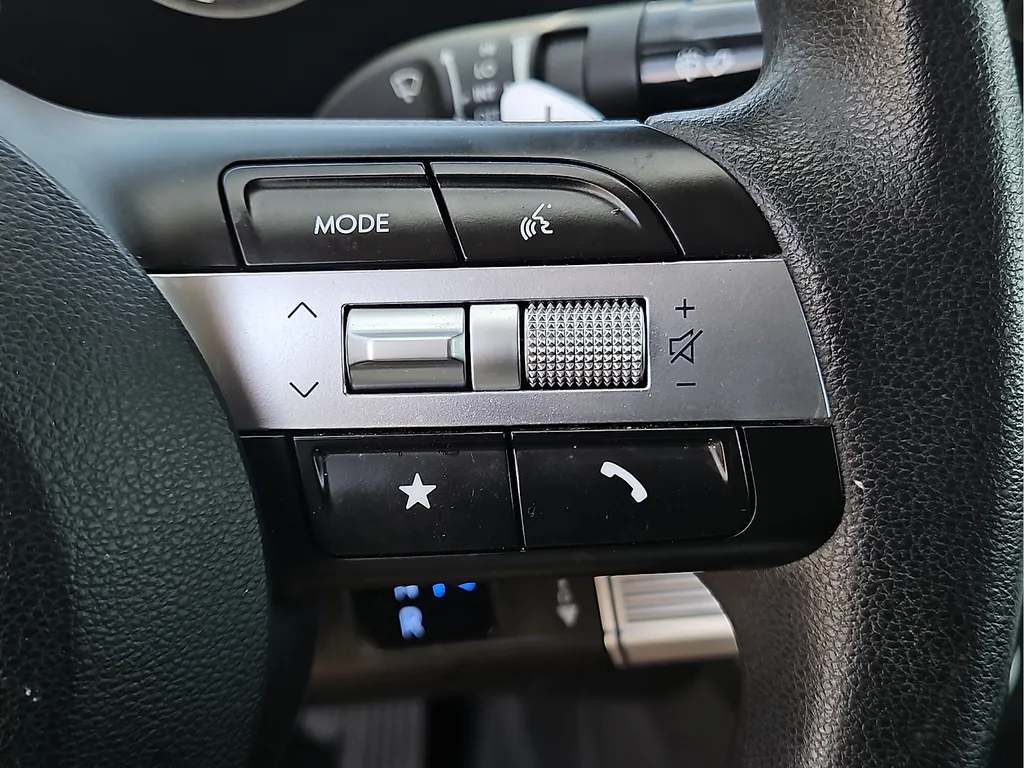 2025 Hyundai Sonata SEL - Photo 23
