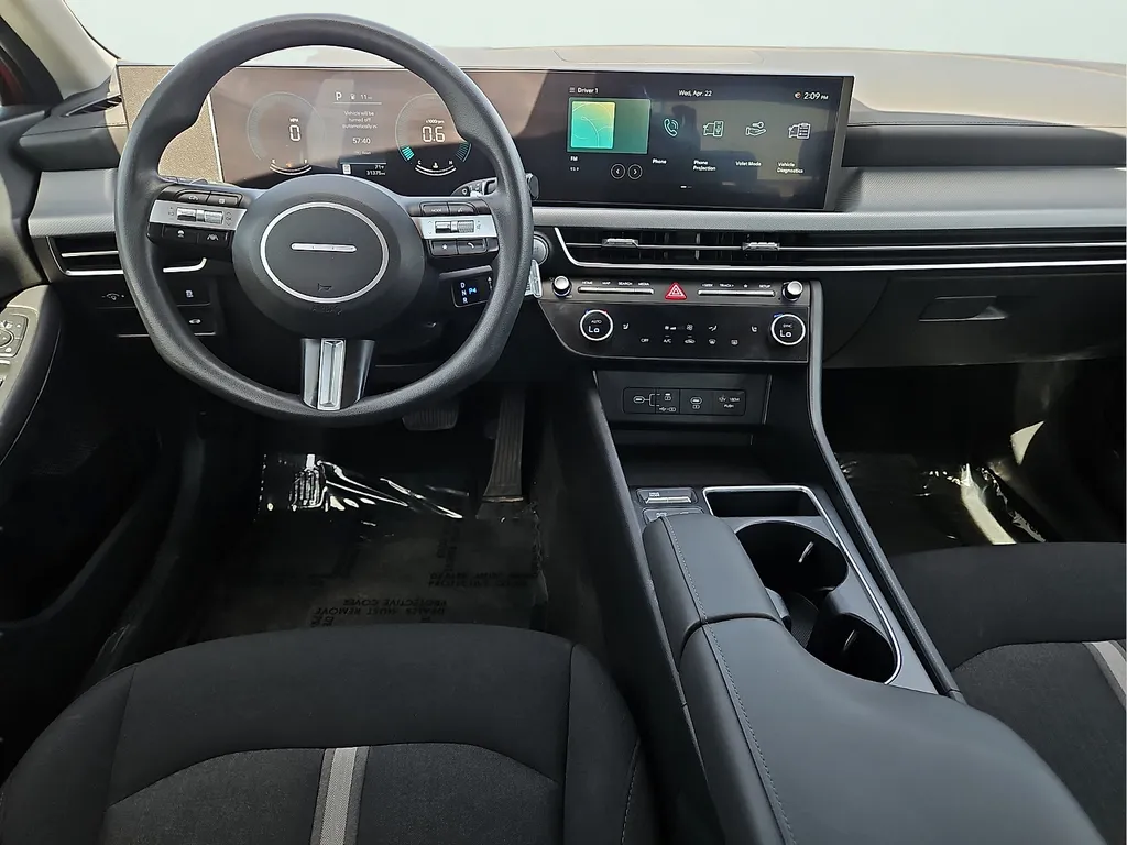 2025 Hyundai Sonata SEL - Photo 13