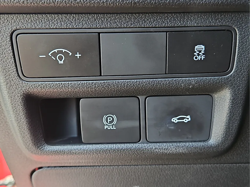 2025 Hyundai Sonata SEL - Photo 18