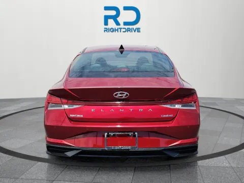 More photos of 2023 Hyundai Elantra Limited at RightDrive - 7320 Alameda, TX