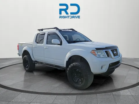 White 2015 Nissan Frontier PRO-4X for sale in El Paso, TX