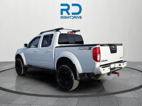 More photos of 2015 Nissan Frontier PRO-4X at RightDrive - 7320 Alameda, TX