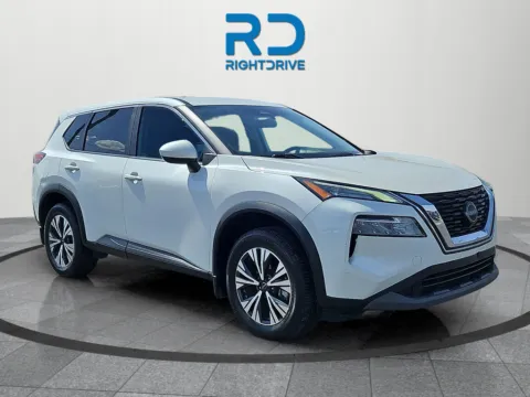 White 2023 Nissan Rogue SV for sale in El Paso, TX