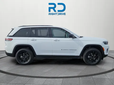 Photos of 2024 Jeep Grand Cherokee Altitude for sale in El Paso, TX at RightDrive - 7320 Alameda