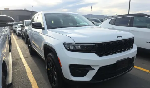 Photos of 2024 Jeep Grand Cherokee Altitude for sale in El Paso, TX at RightDrive - 7320 Alameda