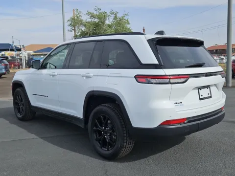 More photos of 2024 Jeep Grand Cherokee Altitude at RightDrive - 7320 Alameda, TX
