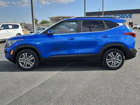 More photos of 2021 Kia Seltos S at RightDrive - 7320 Alameda, TX