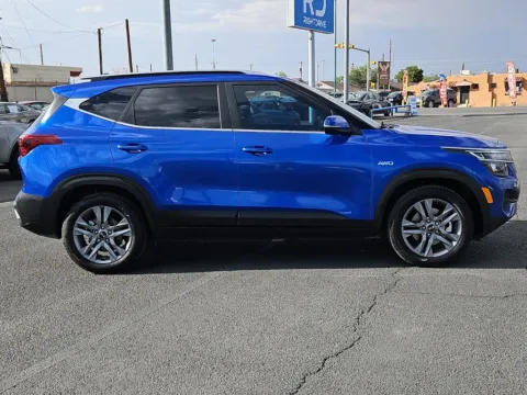 Photos of 2021 Kia Seltos S for sale in El Paso, TX at RightDrive - 7320 Alameda