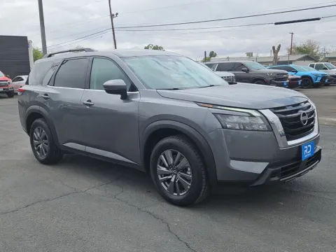 Gray 2024 Nissan Pathfinder SV for sale in El Paso, TX