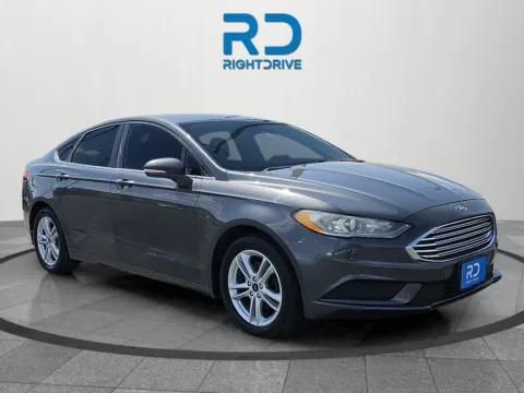 Gray 2018 Ford Fusion SE for sale in El Paso, TX