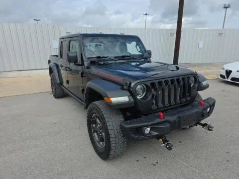 More photos of 2023 Jeep Gladiator Rubicon at RightDrive - 7320 Alameda, TX