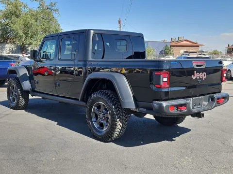 More photos of 2023 Jeep Gladiator Rubicon at RightDrive - 7320 Alameda, TX
