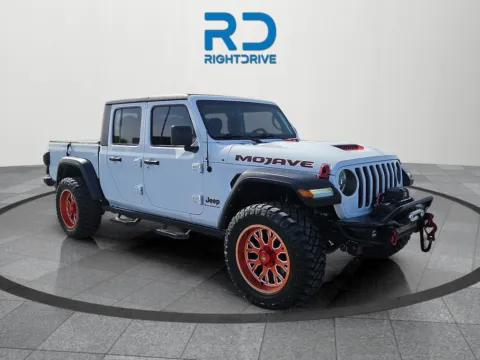 White 2023 Jeep Gladiator Mojave for sale in El Paso, TX