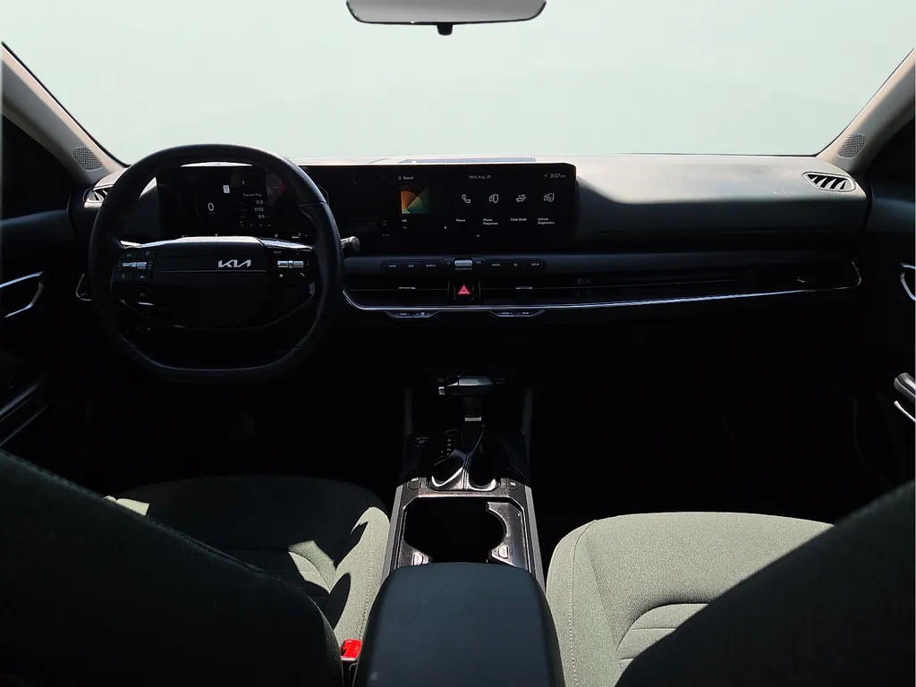 2025 Kia K4 EX - Photo 15