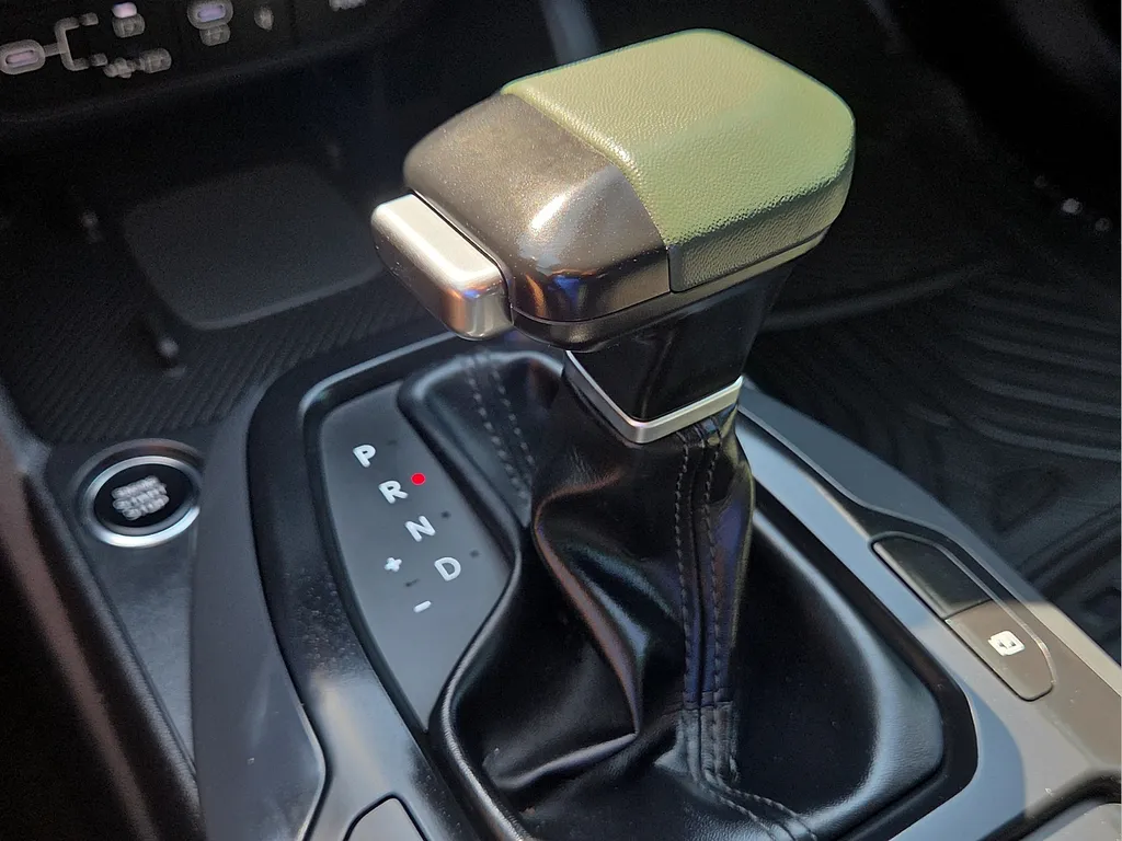 2025 Kia K4 EX - Photo 25