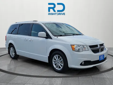 White 2019 Dodge Grand Caravan SXT for sale in El Paso, TX