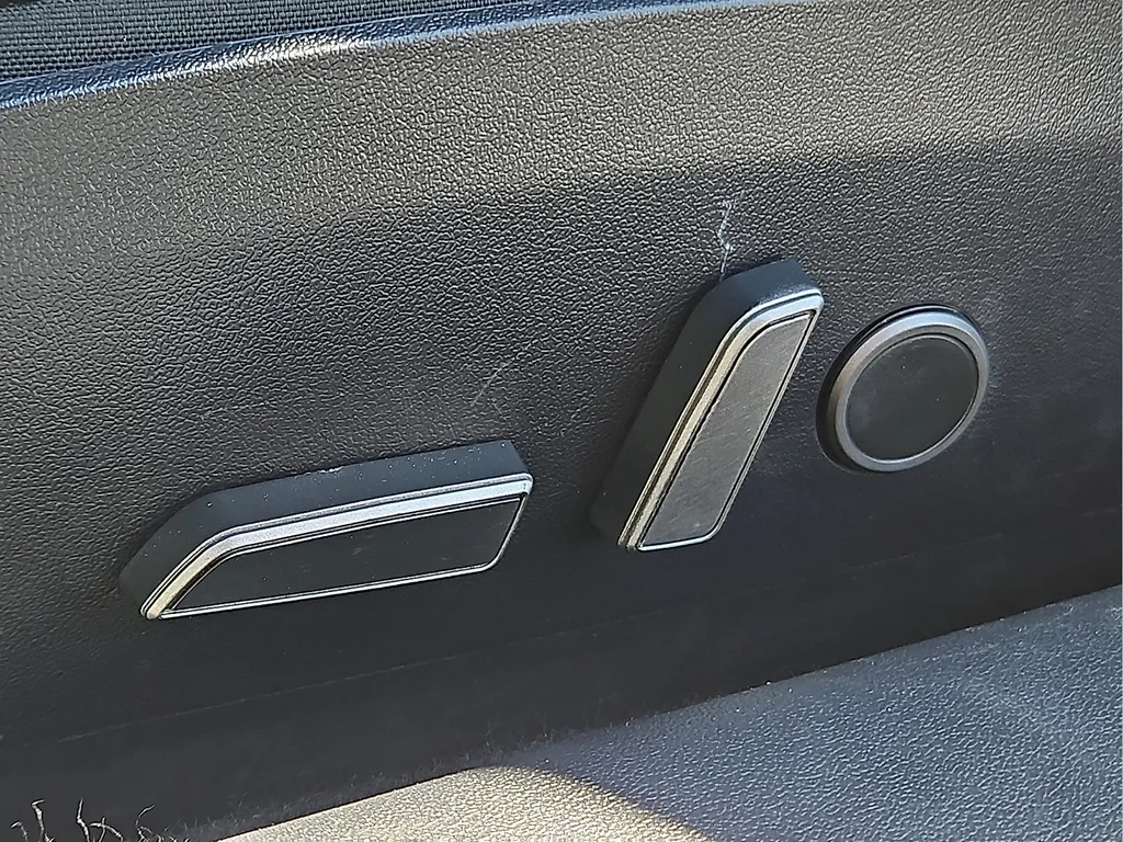 2021 Tesla Model 3 Base - Photo 18