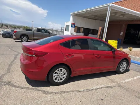 More photos of 2018 Hyundai Elantra SE at RightDrive - 7320 Alameda, TX