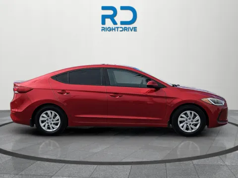 Photos of 2018 Hyundai Elantra SE for sale in El Paso, TX at RightDrive - 7320 Alameda