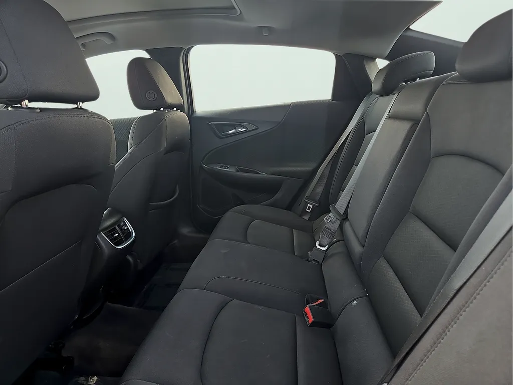 Chevrolet Malibu photo 13