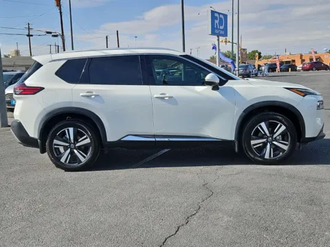 Photos of 2021 Nissan Rogue SL for sale in El Paso, TX at RightDrive - 7320 Alameda
