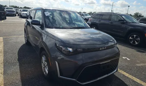 More photos of 2023 Kia Soul LX at RightDrive - 7320 Alameda, TX