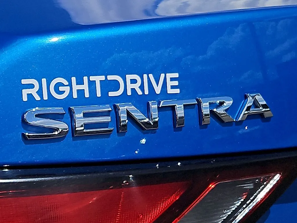 Nissan Sentra photo 11