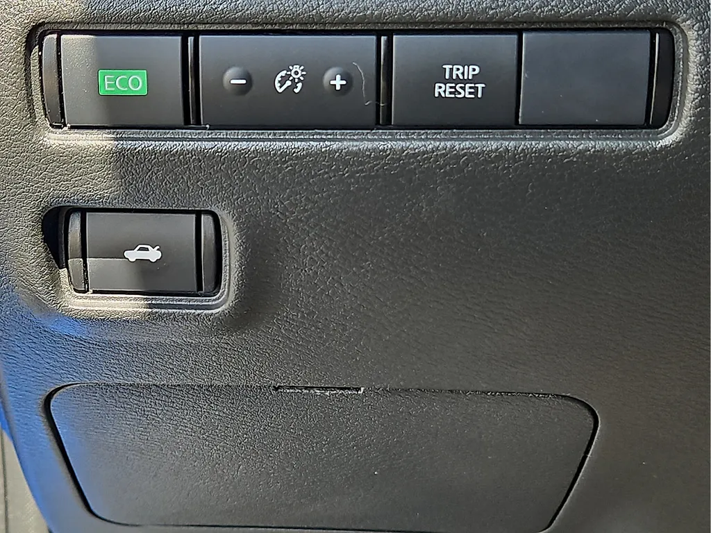 Nissan Sentra photo 19