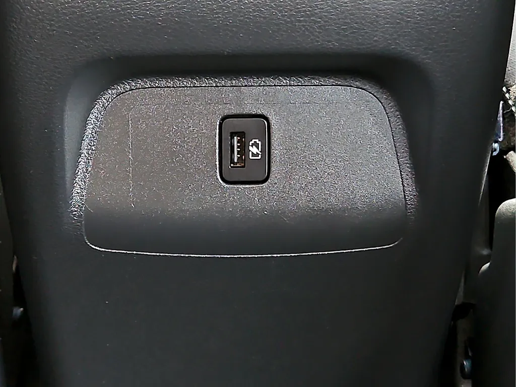 Nissan Sentra photo 14