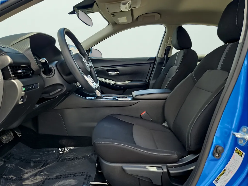 Nissan Sentra photo 17