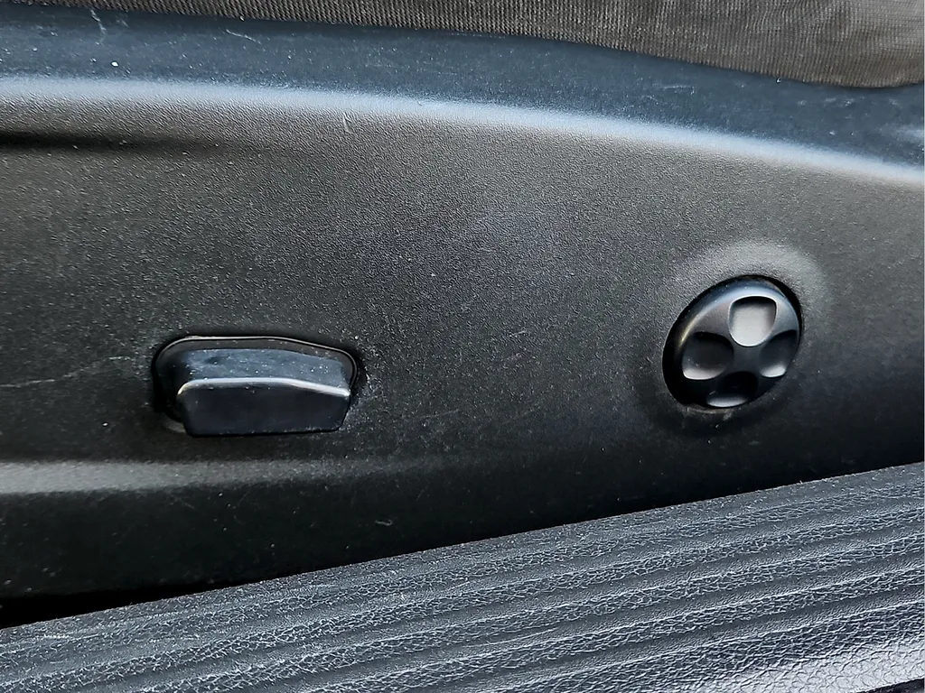Dodge Challenger photo 17