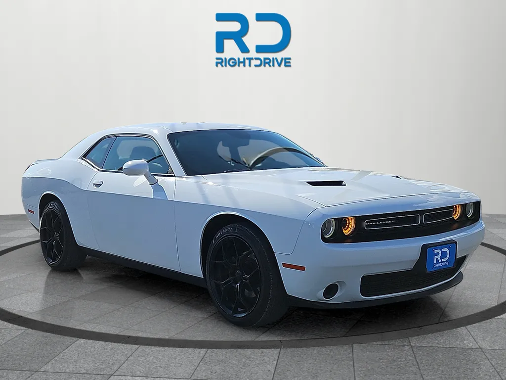 White 2020 Dodge Challenger SXT for sale in El Paso, TX