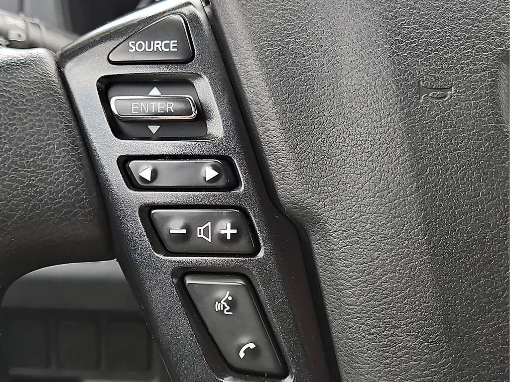 Nissan Frontier photo 23