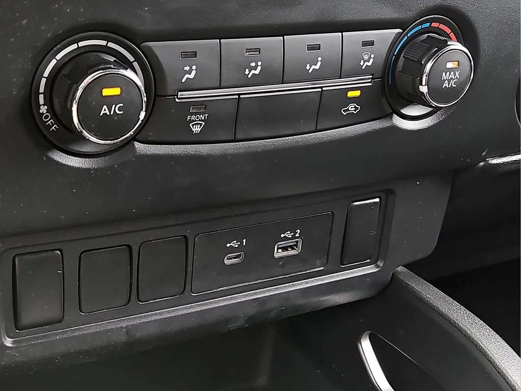 Nissan Frontier photo 21