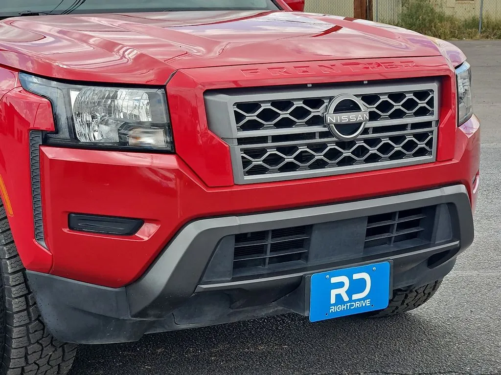 Nissan Frontier photo 7