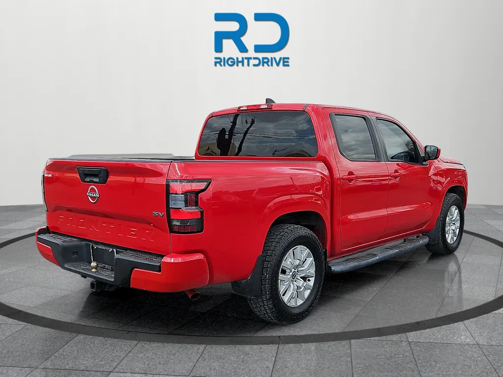 Nissan Frontier photo 3
