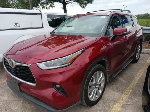 Photos of 2021 Toyota Highlander Limited for sale in El Paso, TX at RightDrive - 7320 Alameda