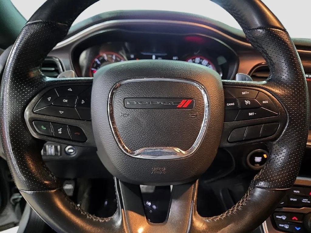Dodge Challenger photo 24