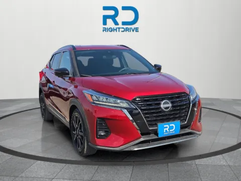 Red 2023 Nissan Kicks SR for sale in El Paso, TX