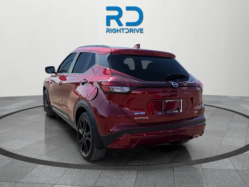 Nissan Kicks photo 4