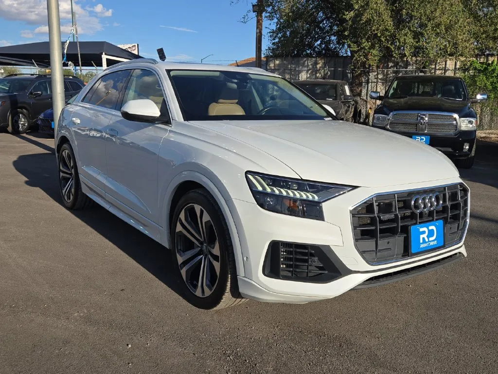 Audi Q8